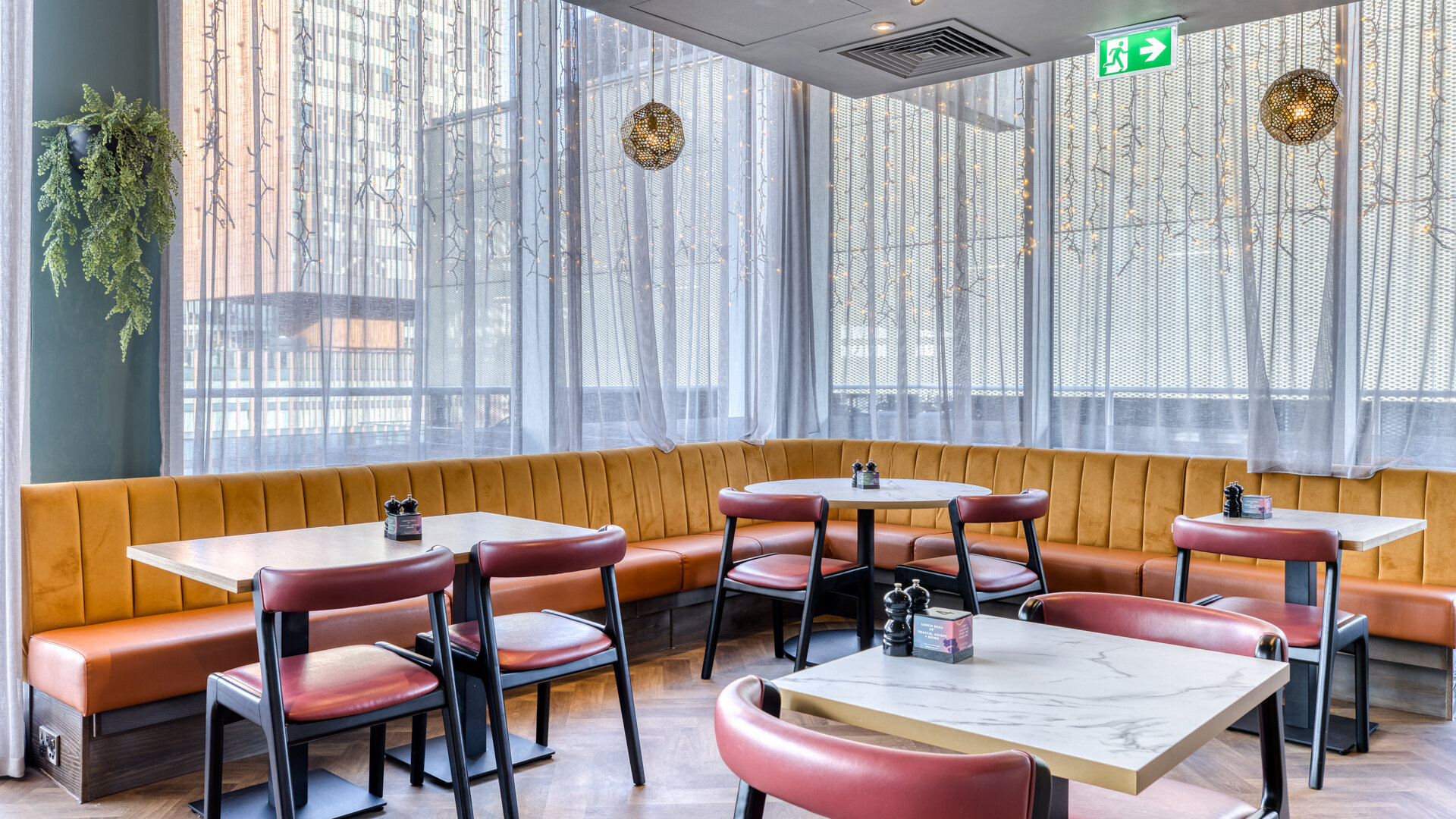 Фото Premier Inn London Stratford