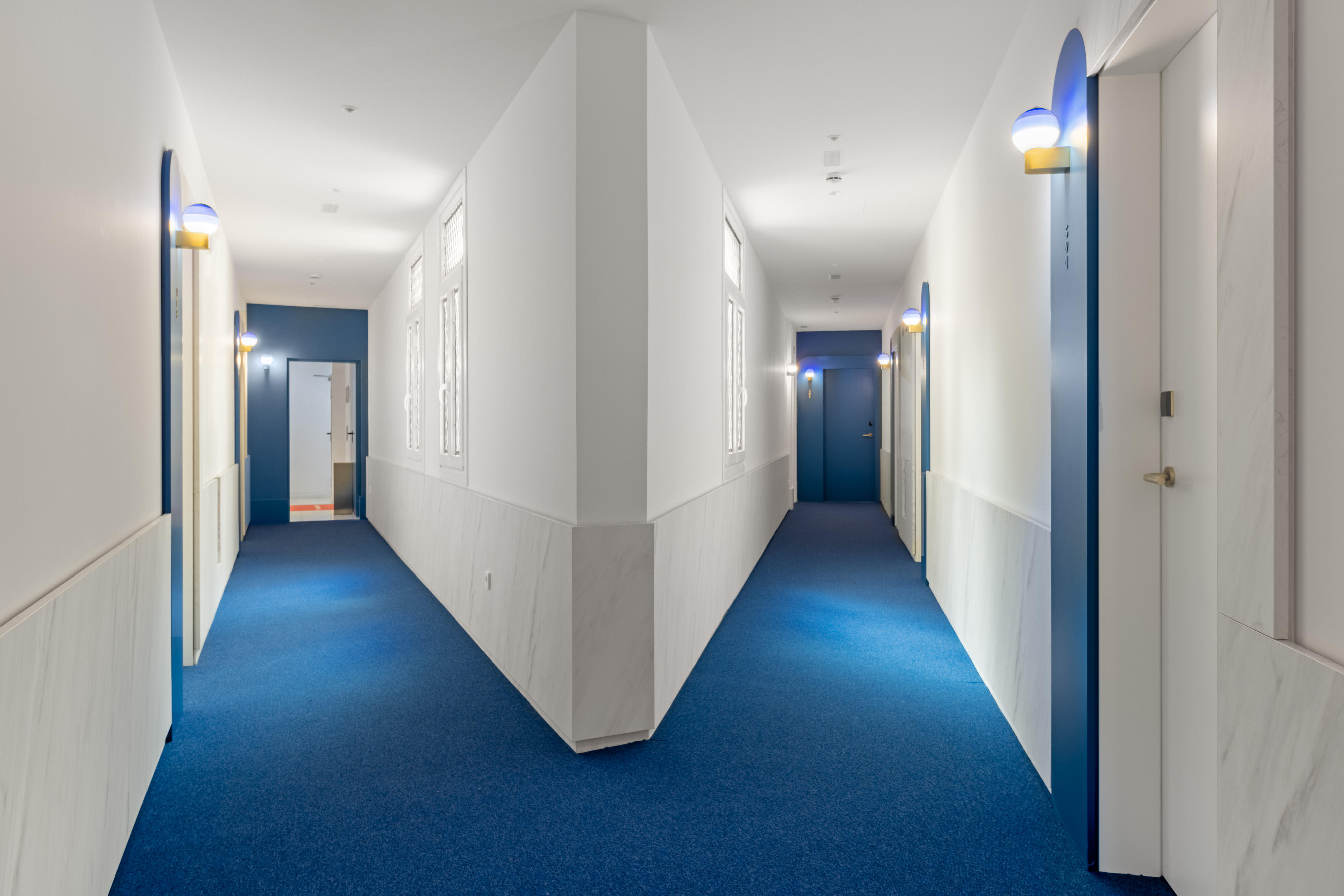 Фото Ikonik Gran VIA