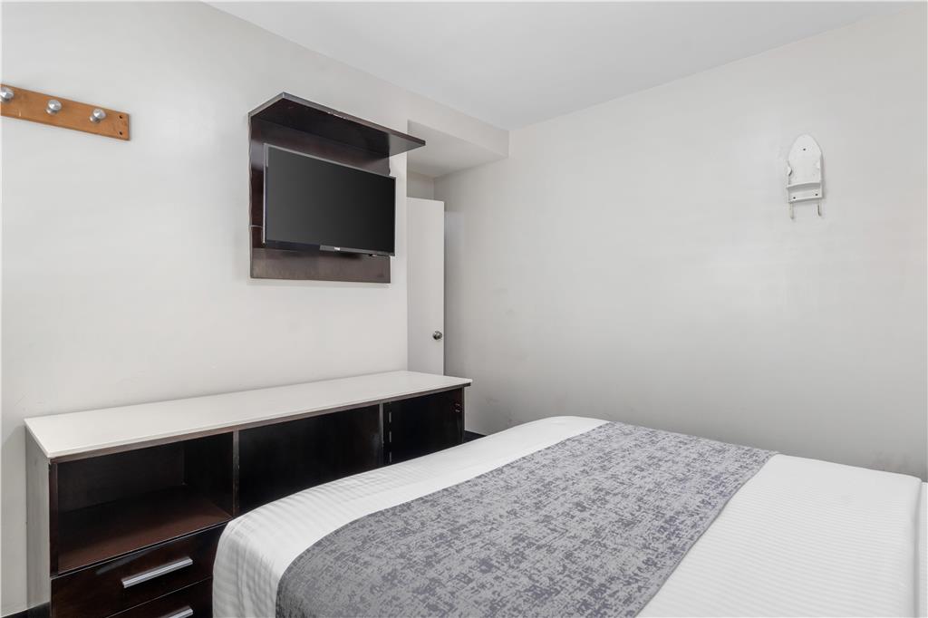 Фото SureStay Hotel by Best Western Beverly Hills West La