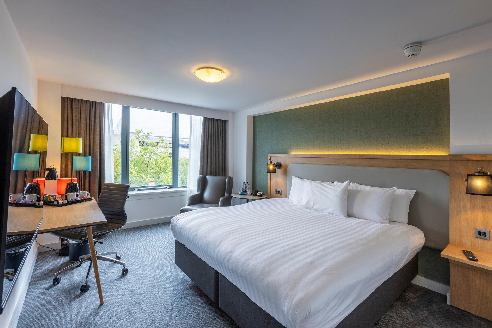Фото Holiday Inn Milton Keynes - Central, an Ihg Hotel