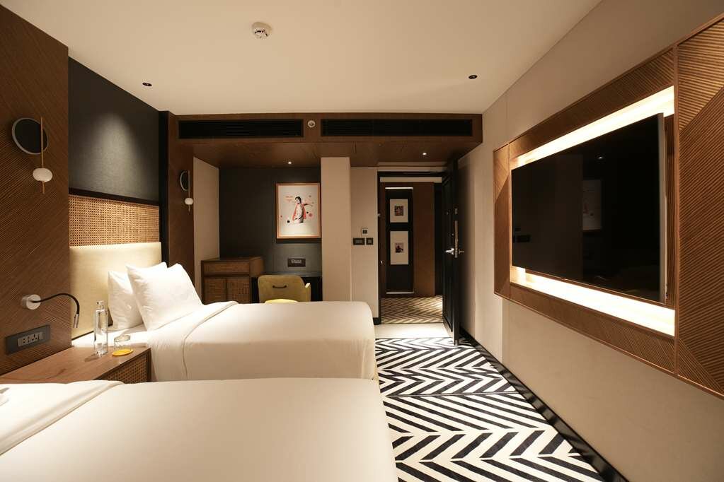 Фото Parallel Hotel
