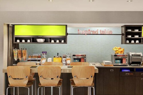 Гостиница Home2 Suites by Hilton Woodbridge Potomac Mills в Вудбридже