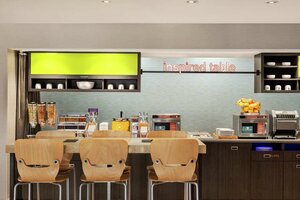 Гостиница Home2 Suites by Hilton Woodbridge Potomac Mills
