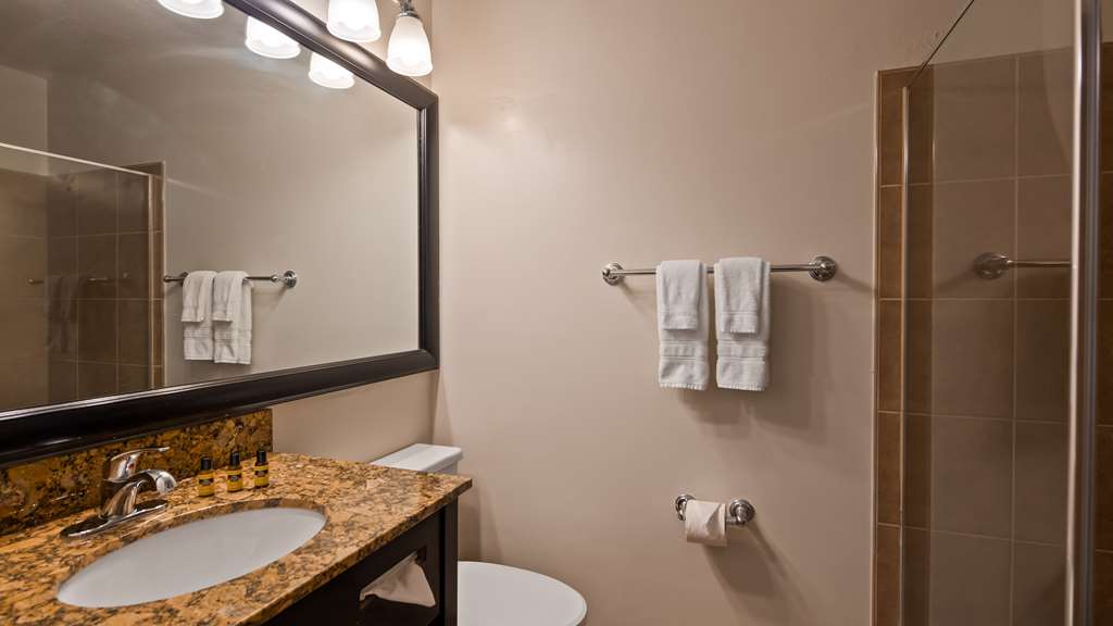 Фото Best Western Plus Coastline Inn