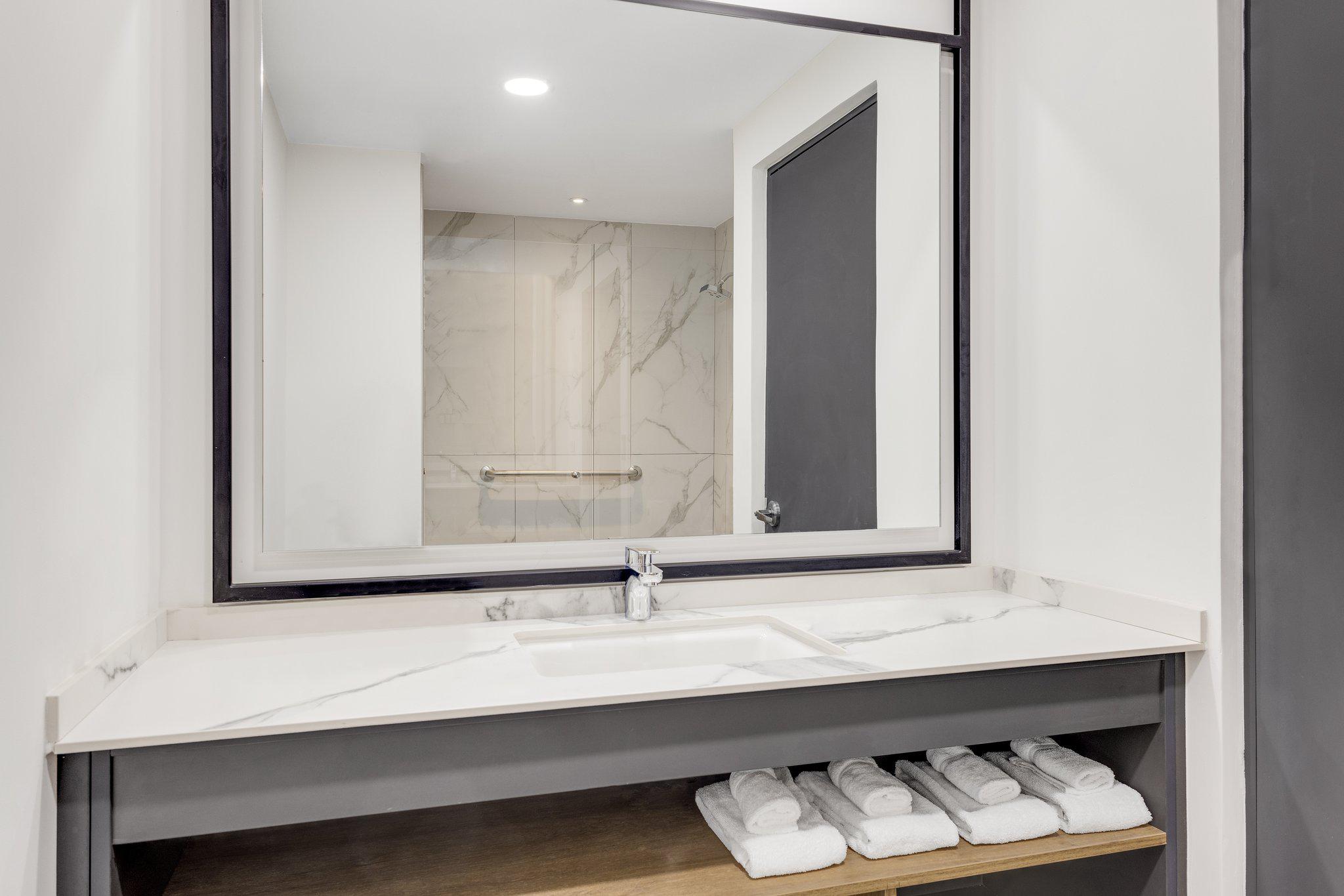 Фото Crowne Plaza San Jose La Sabana, an Ihg Hotel