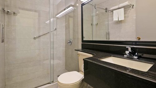 Гостиница Best Western Airport Inn в Провинции Альберта