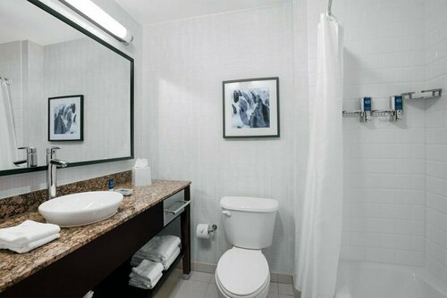 Гостиница Four Points by Sheraton Fort Lauderdale Airport - Dania Beach в Пемброк-Пайнс