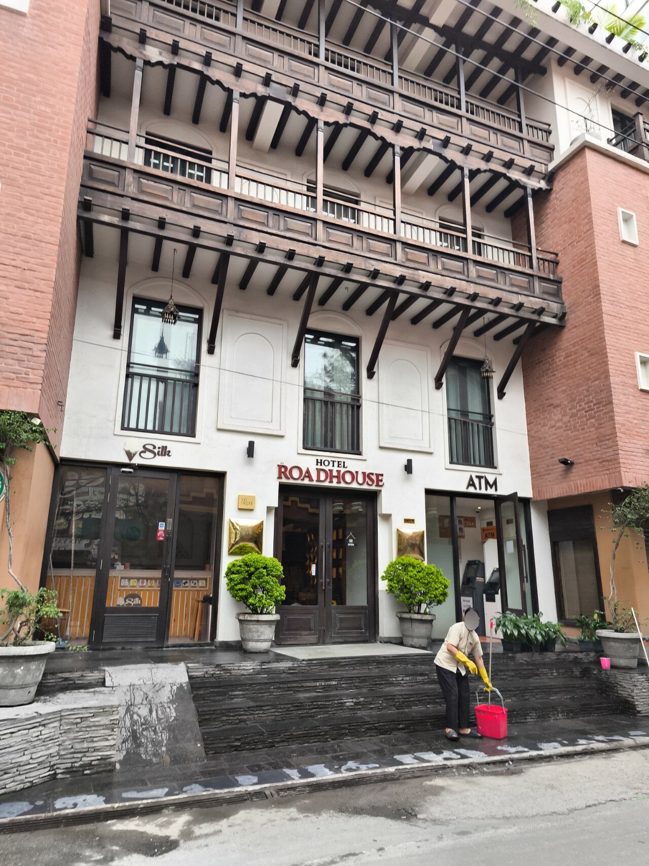 Фото Hotel Roadhouse