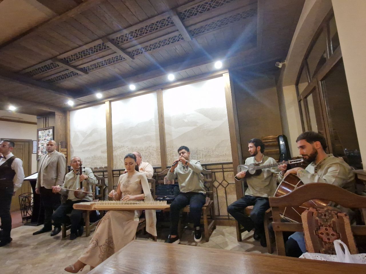 Фото The House Hotel