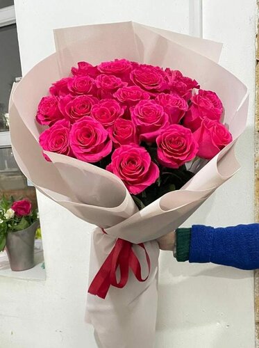 Жалаңаш кеуделі әйелдер фотосуреттері