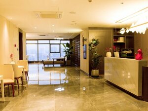 Zhangjiajie Fanbowan Hotel (13th Floor, Weidu Caifu Center, No. 188 Yichen Plaza, Binhe Road), hotel