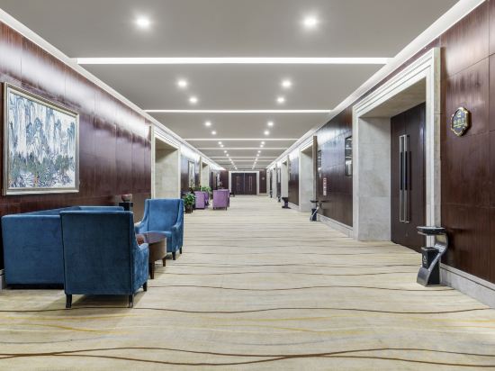 Фото Days Hotel & Suites by Wyndham Hengan Chongqing