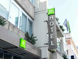 Хостел Ibis Styles Ljubljana The Fuzzy Log
