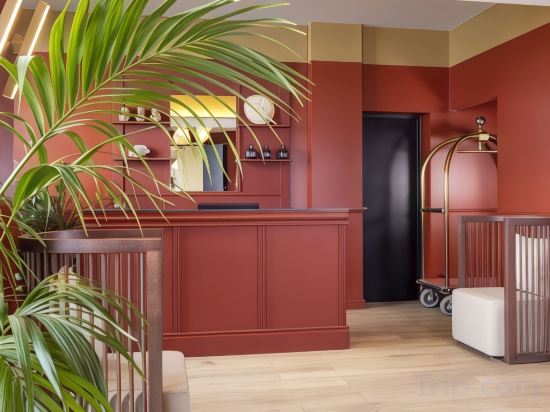 Фото Le Rocroy Hotel & SPA Paris 