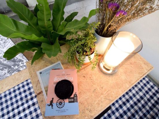 Фото Hugger Hostel - Adults Only