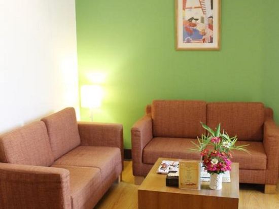 Фото The Seasons Bangkok Huamark