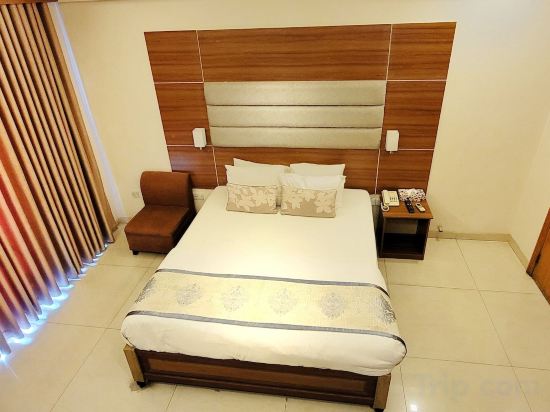 Фото Hotel Afford Inn