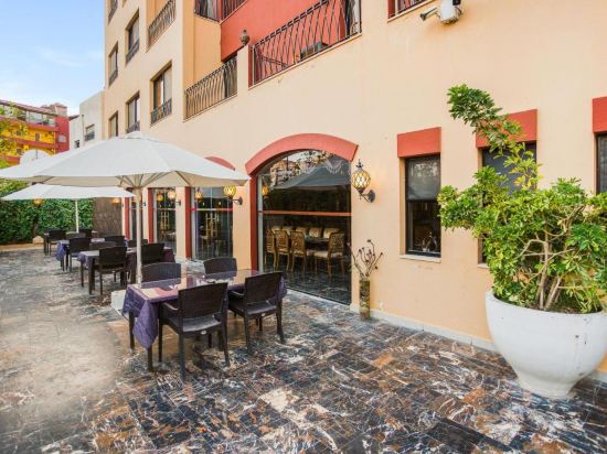 Фото Grand Madaba Hotel