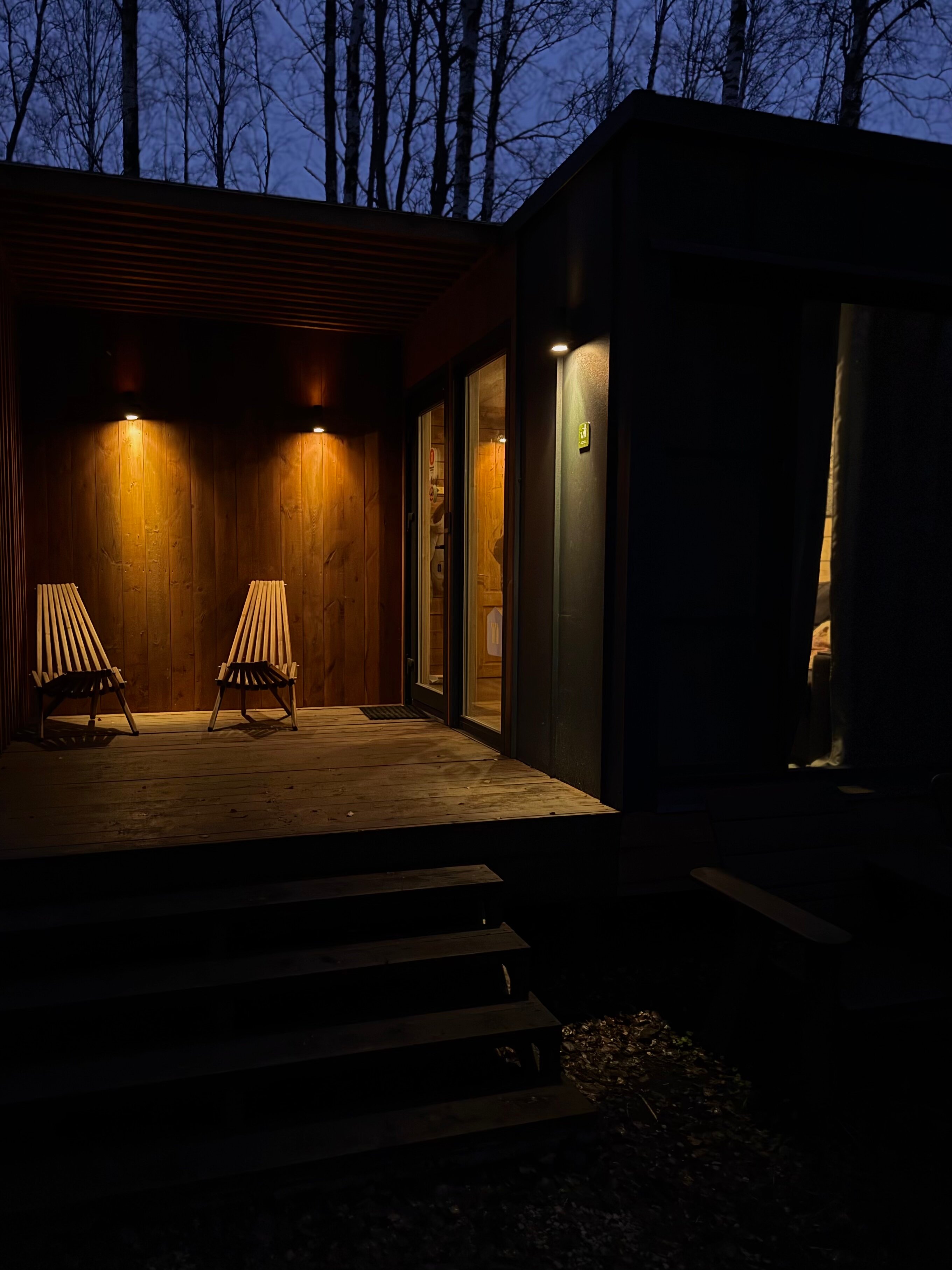 Фото Klever House, Голубое озеро