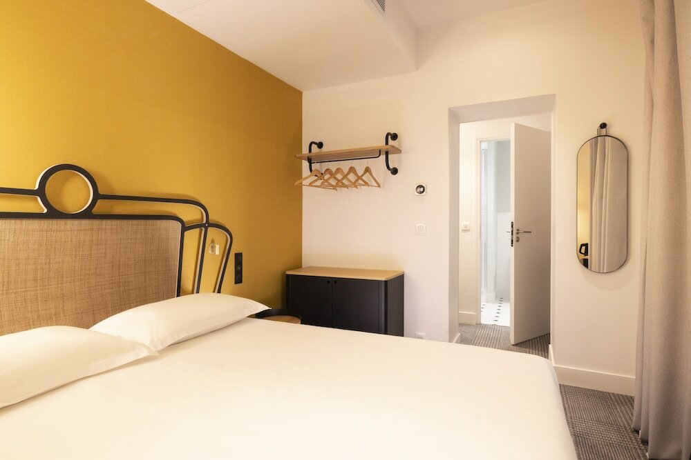 Фото Hotel De Suez