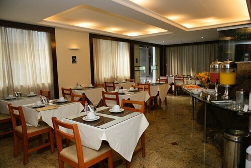 Гостиница Hotel Village Icaraí в Нитерое
