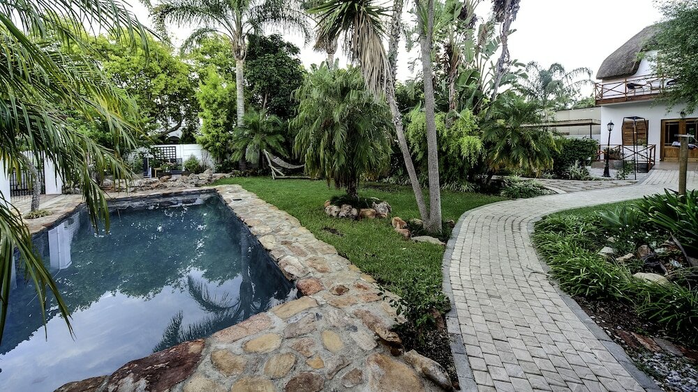 Фото Gubas De Hoek meet eat sleep