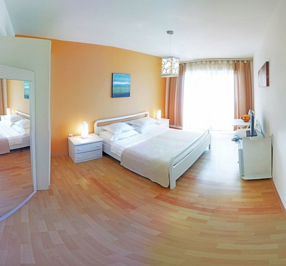 Фото Guest house Revelin