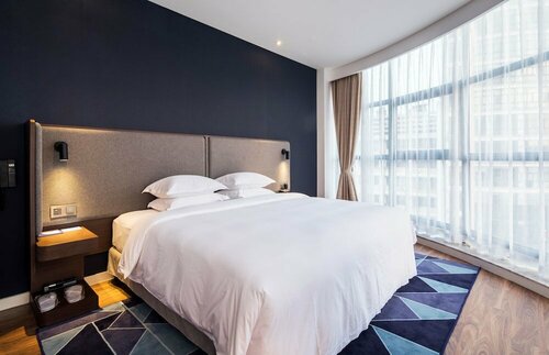 Гостиница Holiday Inn Express Shaoxing Paojiang, an Ihg Hotel в Шаосине