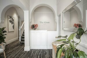 Гостиница Alison Lodge