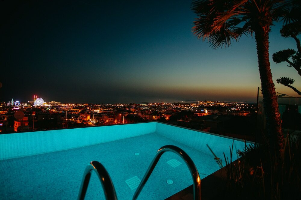 Фото Отель Napa Suites