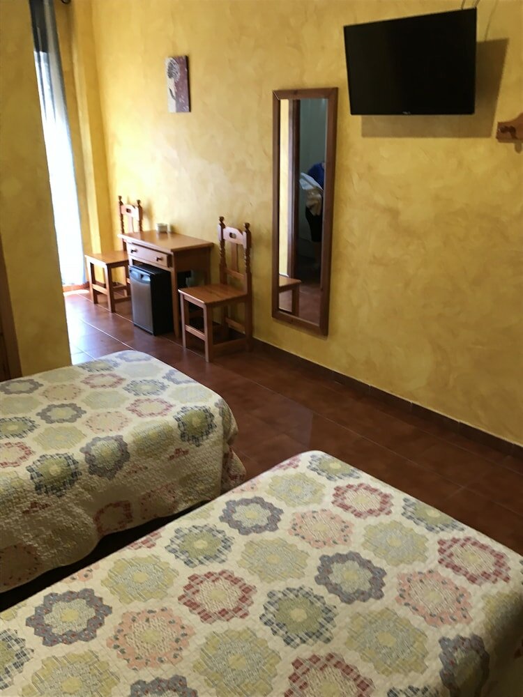 Фото Hostal Restaurante El Mero