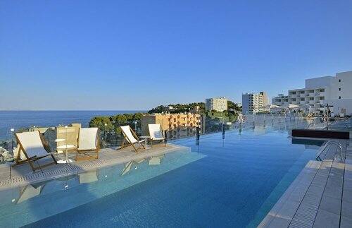 Гостиница INNSiDE by Meliá Calviá Beach в Магалуфе