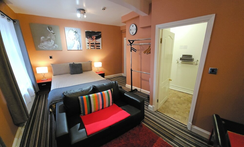 Фото Robin 7 Lodge City Centre