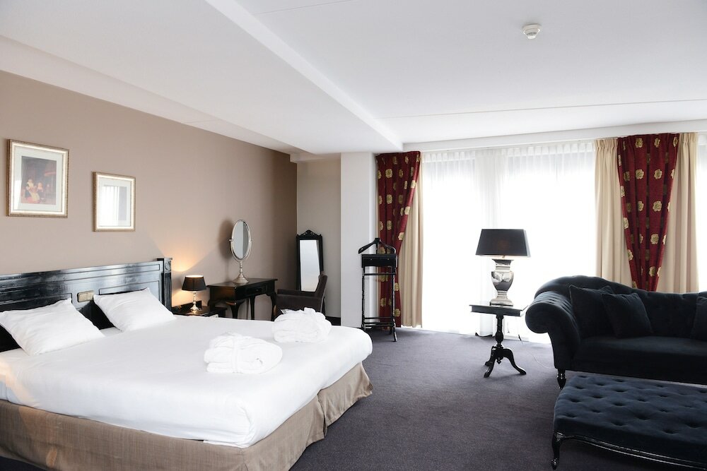 Фото Amrâth Grand Hotel Frans Hals