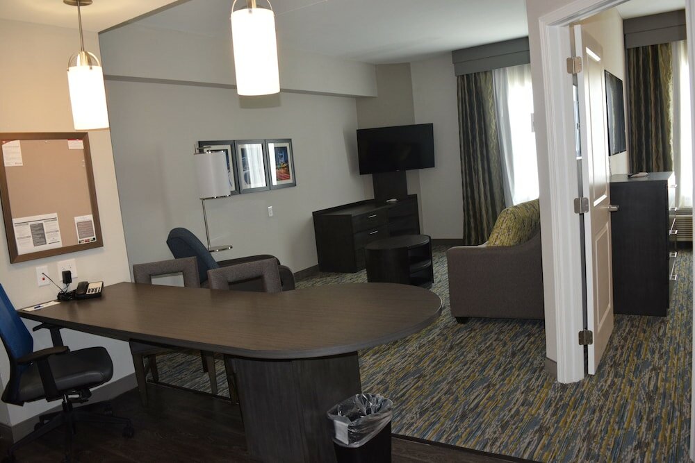 Фото Candlewood Suites Nashville - Metro Center, an Ihg Hotel