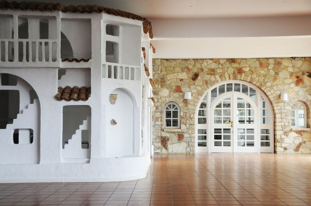 Фото Sunrise Village Beach