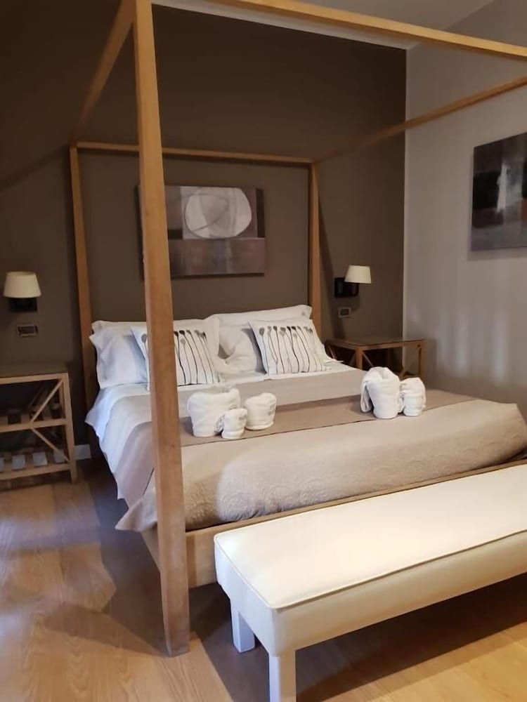 Фото Maxim bed and breakfast Suite Rooms