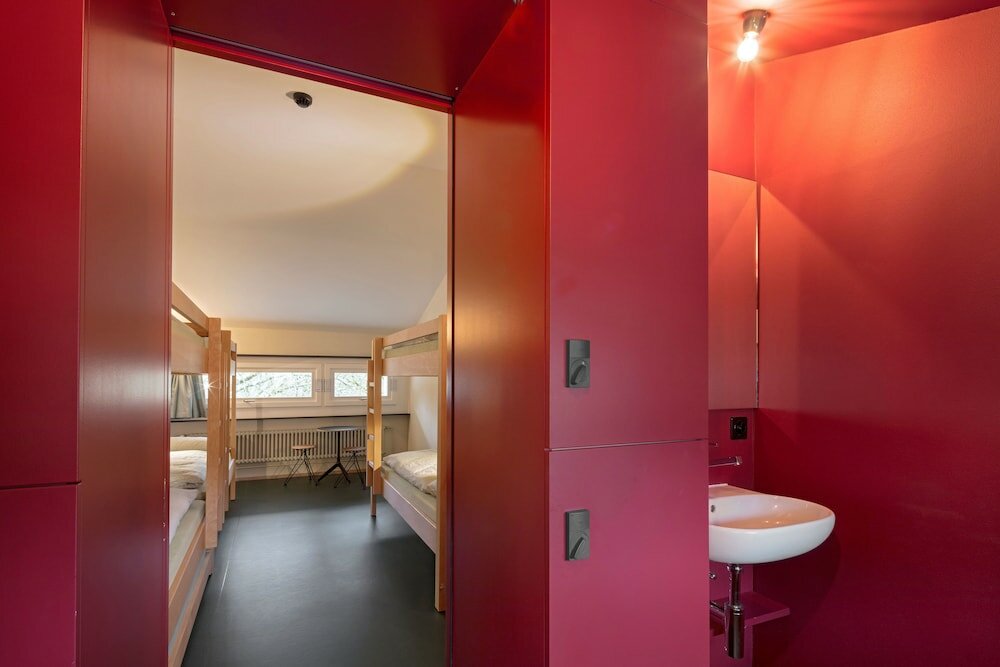 Фото Youth Hostel Bern