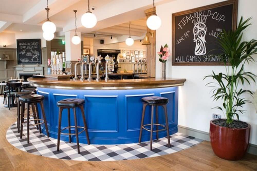 Фото The Fox & Goose Hotel