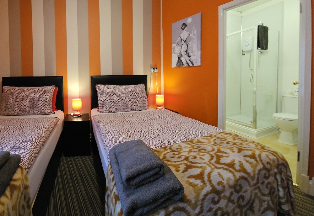 Фото Robin 7 Lodge City Centre