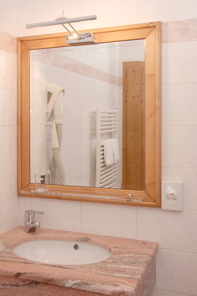 Фото Central Hotel