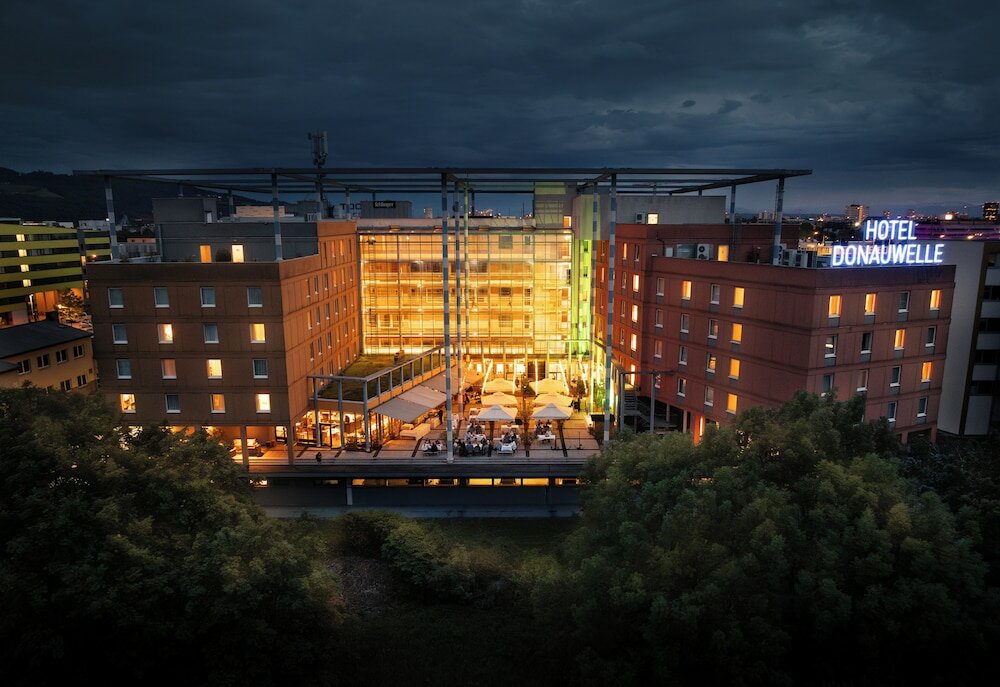 Фото Trans World Hotel Donauwelle