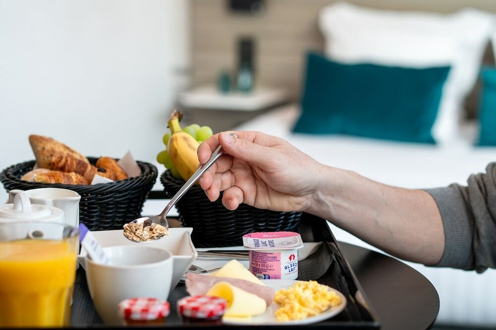 Фото Nemea Apparthotel Paris Levallois