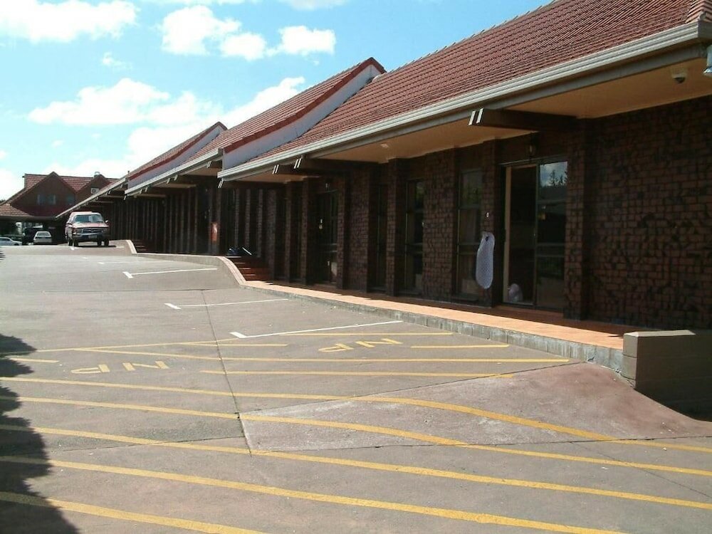 Фото Beetham Park Motel