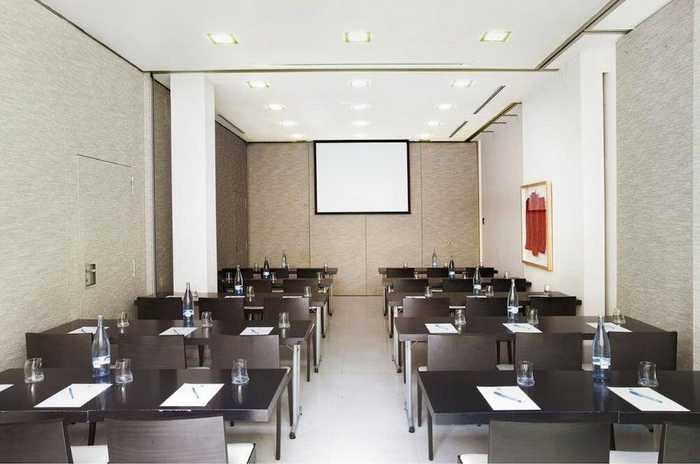 Фото Grupotel Gran Vía 678