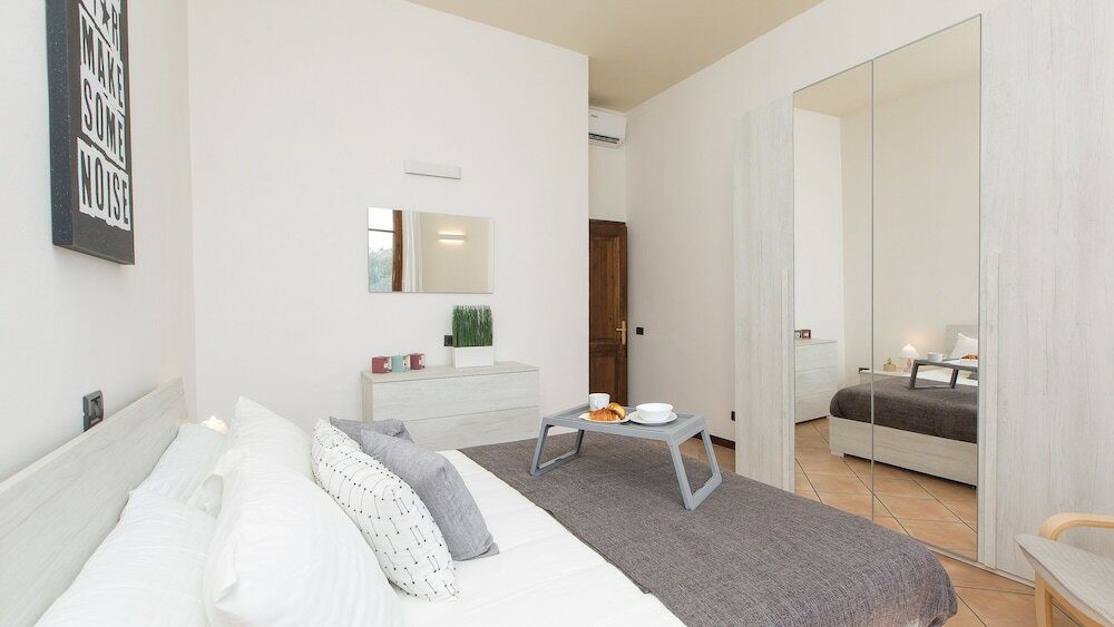 Фото Rental In Rome Rosselli Palace Apartment 5