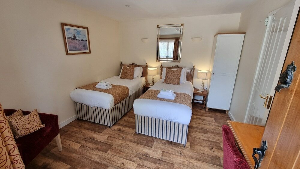 Фото The Fox and Hounds