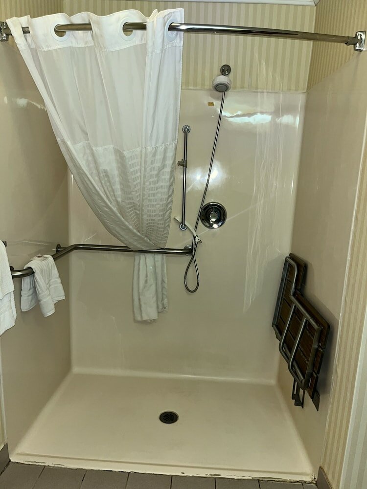 Фото Comfort Inn And Suites Hamburg