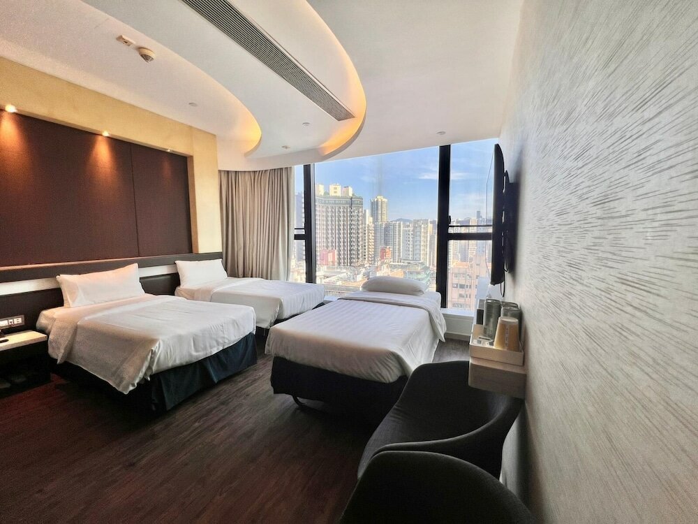 Фото Epoch Hotel