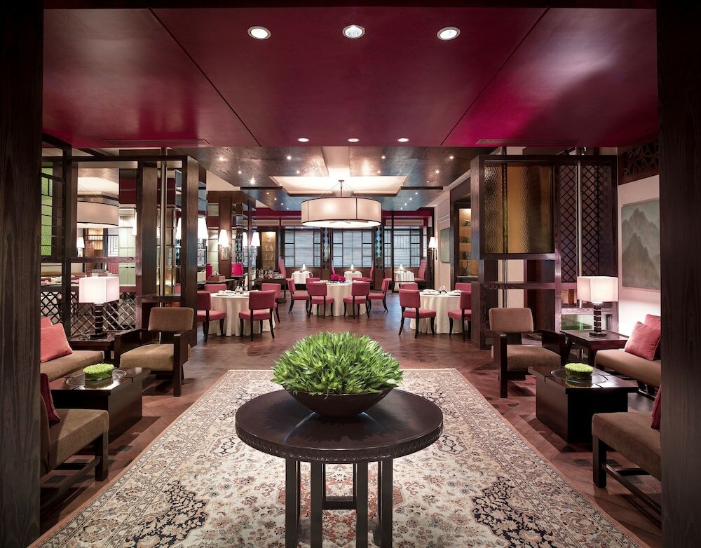 Фото New World Makati Hotel